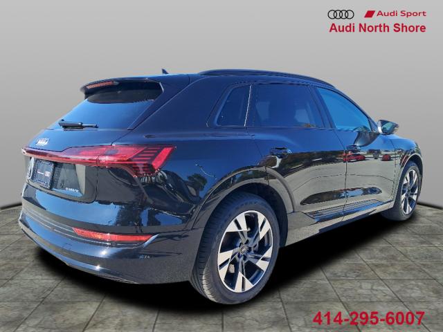 2023 Audi e-tron quattro Premium