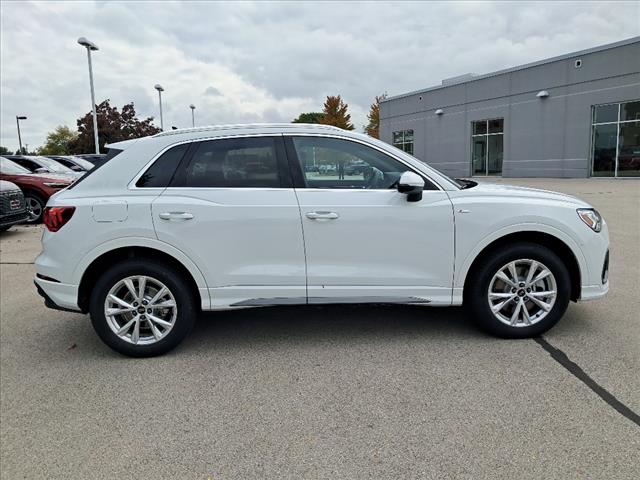2025 Audi Q3 45 S line quattro Premium