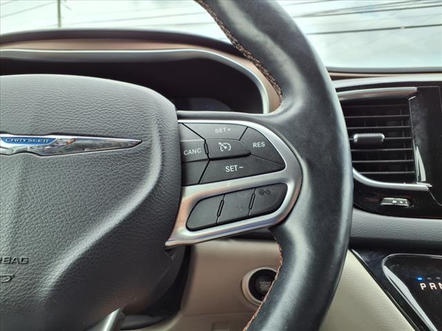 2017 Chrysler Pacifica Touring-L Plus