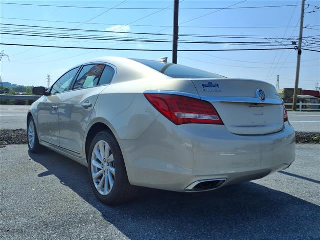 2016 Buick LaCrosse Base