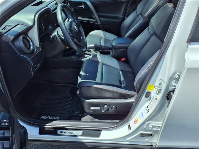 2017 Toyota RAV4 SE
