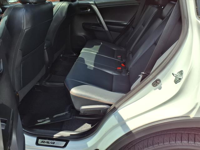 2017 Toyota RAV4 SE