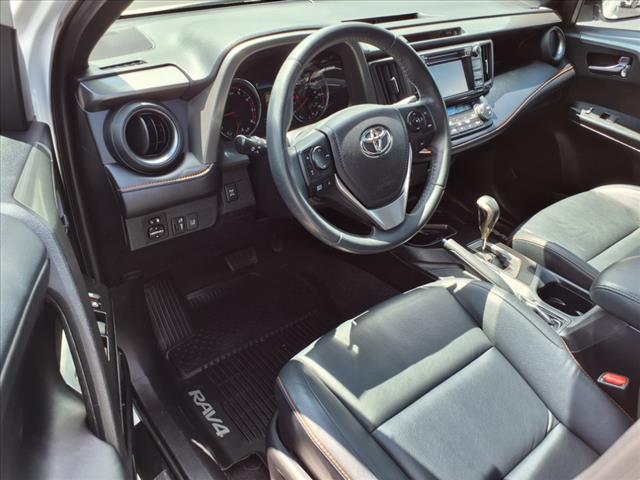 2017 Toyota RAV4 SE