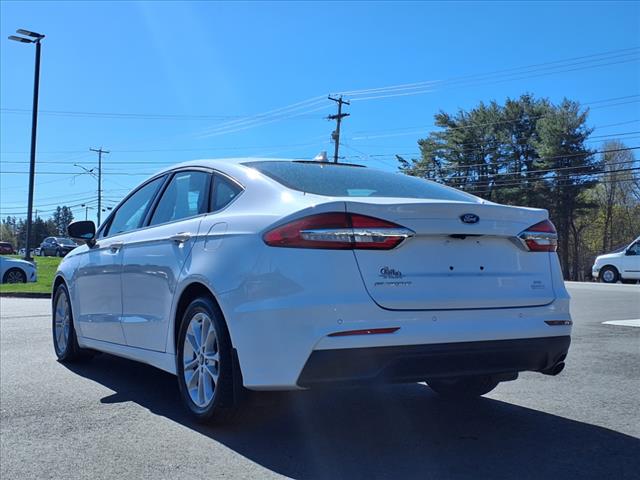 2020 Ford Fusion SE