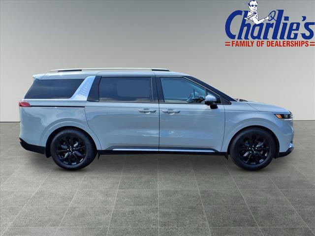 2024 Kia Carnival SX