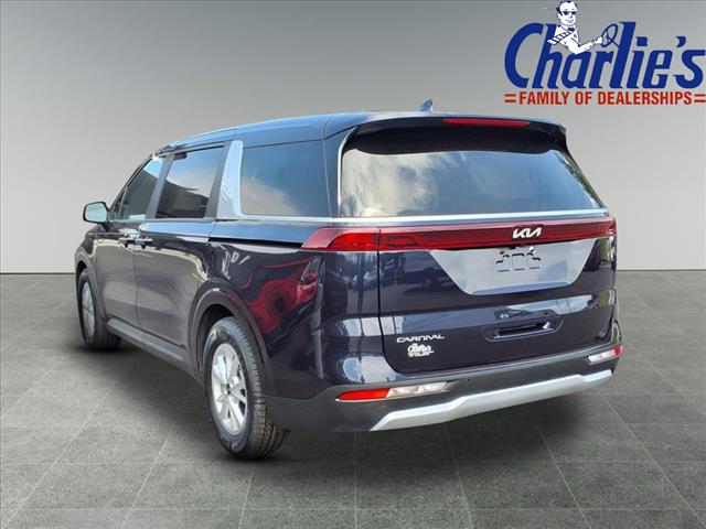 2024 Kia Carnival LX