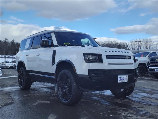 2024 Land Rover Defender X-Dynamic SE