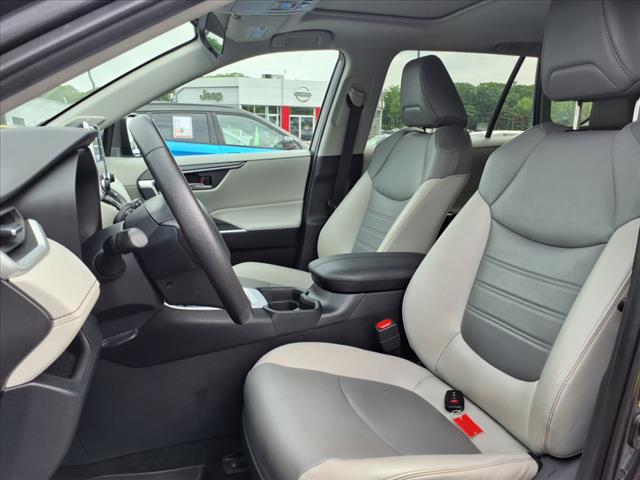 2020 Toyota RAV4 XLE Premium