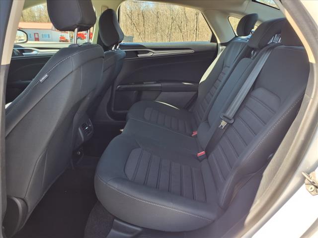 2020 Ford Fusion SE