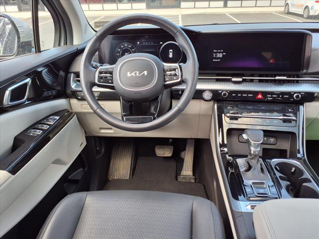 2024 Kia Carnival SX
