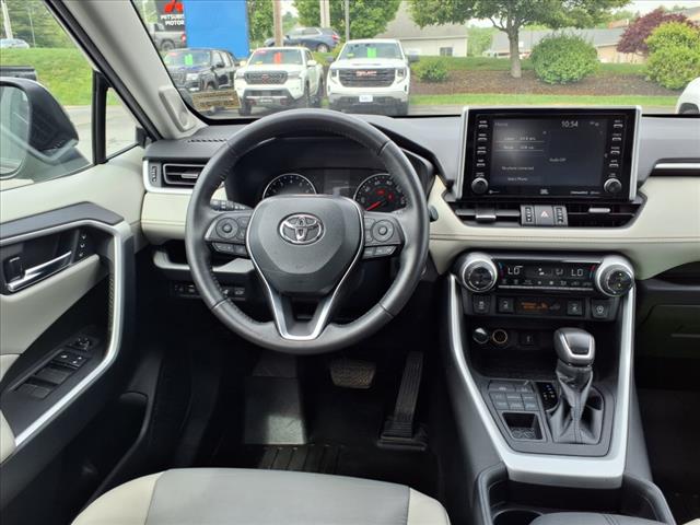 2020 Toyota RAV4 XLE Premium