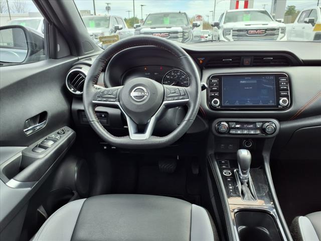 2023 Nissan Kicks SR