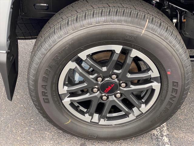 2025 Toyota Tacoma TRD Sport V6