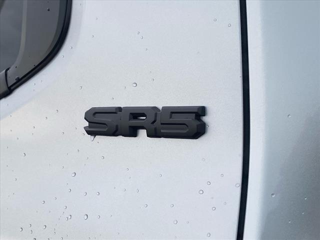 2025 Toyota Tacoma SR5 V6