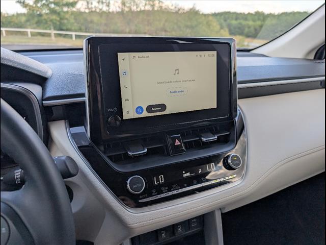2024 Toyota Corolla Cross XLE