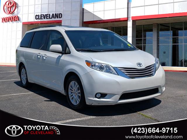 2015 Toyota Sienna XLE