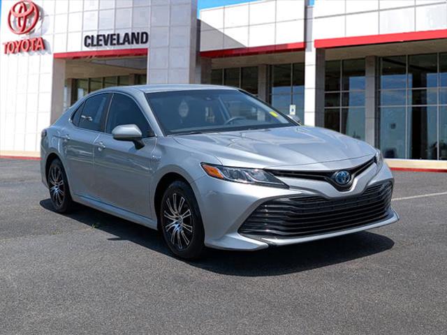 2020 Toyota Camry Hybrid LE