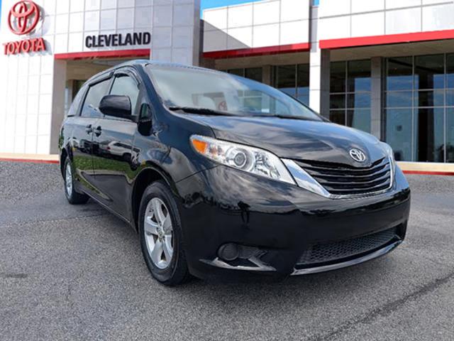 2017 Toyota Sienna LE 8 Passenger