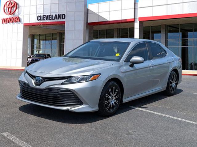2020 Toyota Camry Hybrid LE