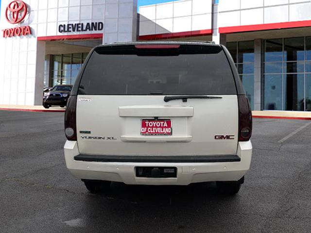 2012 GMC Yukon XL SLT