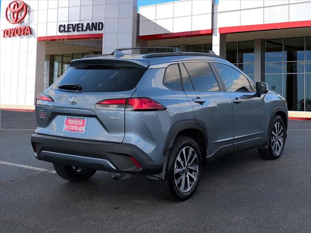 2024 Toyota Corolla Cross XLE