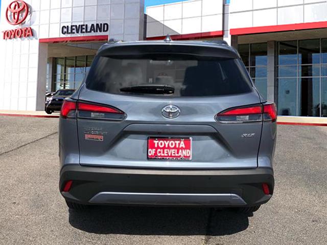 2024 Toyota Corolla Cross XLE