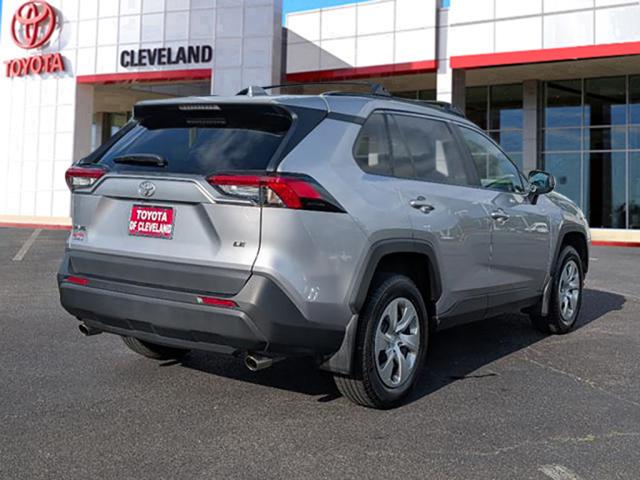 2020 Toyota RAV4 LE