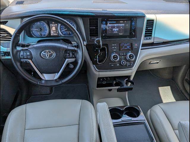2015 Toyota Sienna XLE