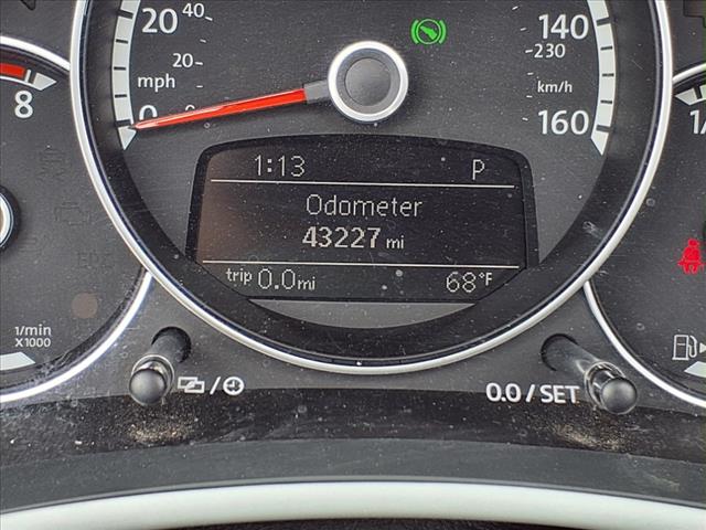 2016 Volkswagen Beetle Convertible 1.8T SEL PZEV