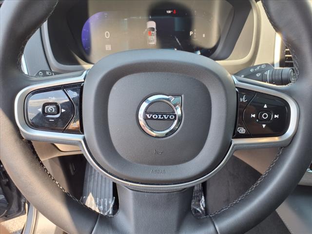 2023 Volvo XC90 B6 Ultimate Bright Theme 7P