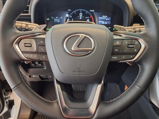 2025 Lexus LX 700h 