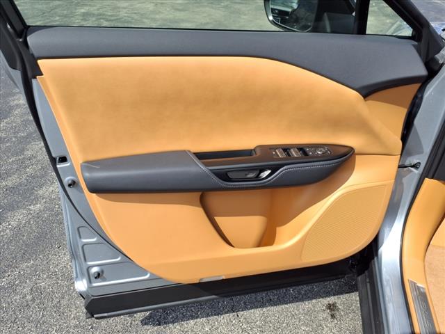 2025 Lexus RZ 300e 300e Premium