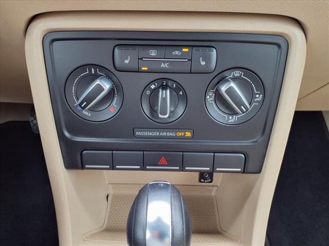 2014 Volkswagen Beetle Convertible 1.8T PZEV