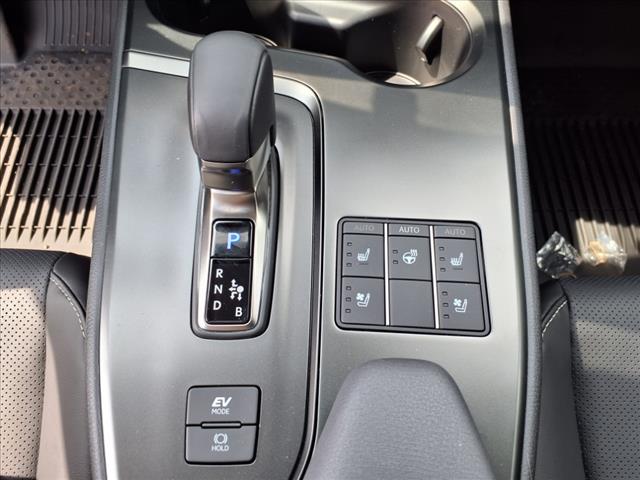 2025 Lexus UX 300h 300h Premium