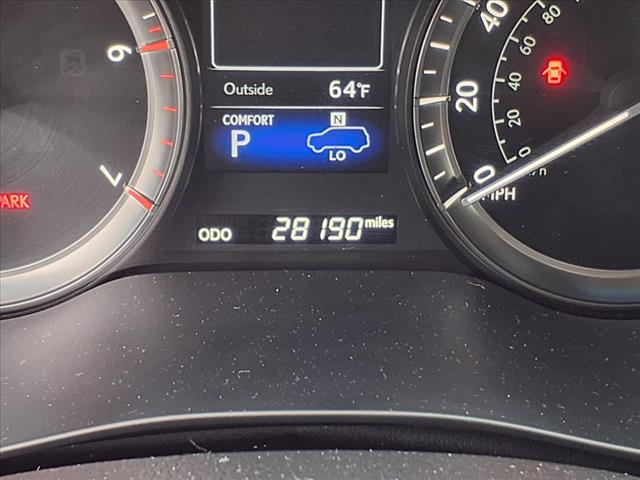 2021 Lexus LX 570 Three-Row