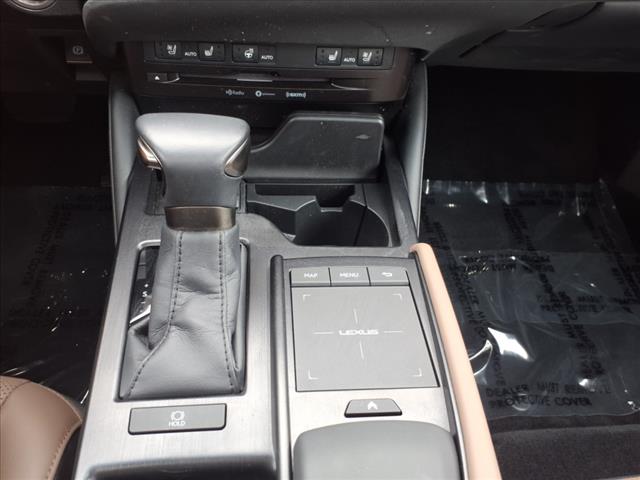 2022 Lexus ES 250 Base