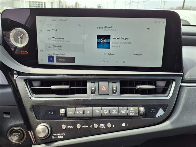 2025 Lexus ES 300h 300h