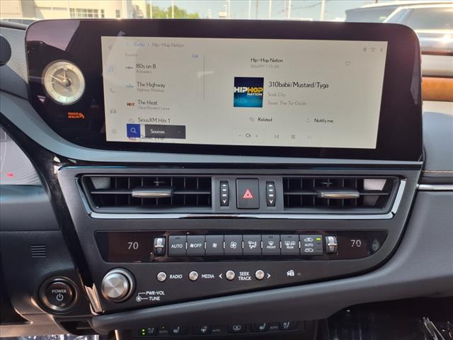 2025 Lexus ES 300h 300h Ultra Luxury