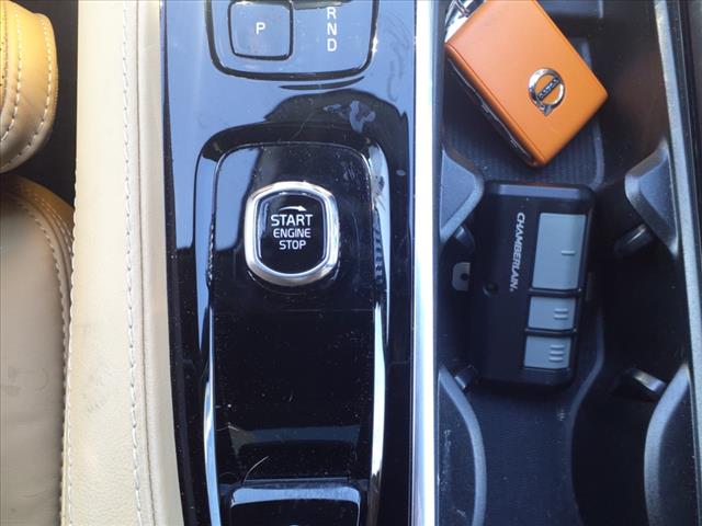 2024 Volvo XC90 B6 Ultimate Bright Theme 7P