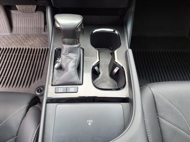2024 Lexus ES 300h Ultra Luxury