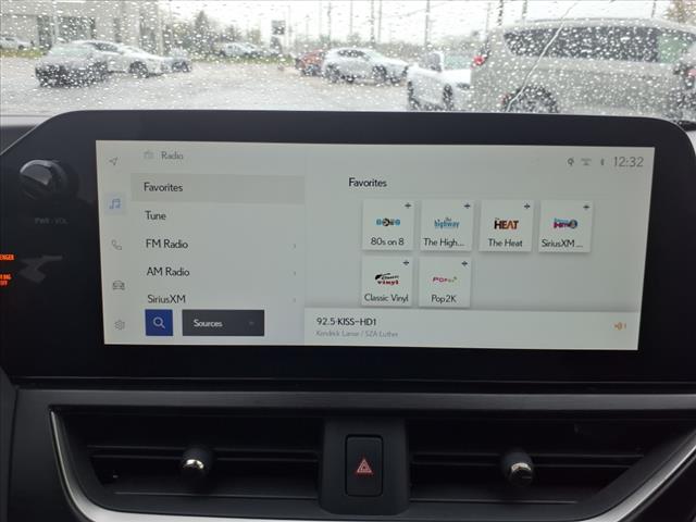 2024 Lexus UX 250h F SPORT Handling