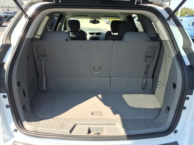 2017 Chevrolet Traverse LS