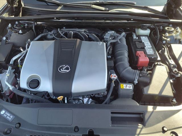 2024 Lexus ES 350 F SPORT Handling