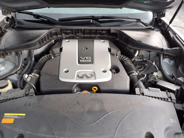 2011 INFINITI M37 x