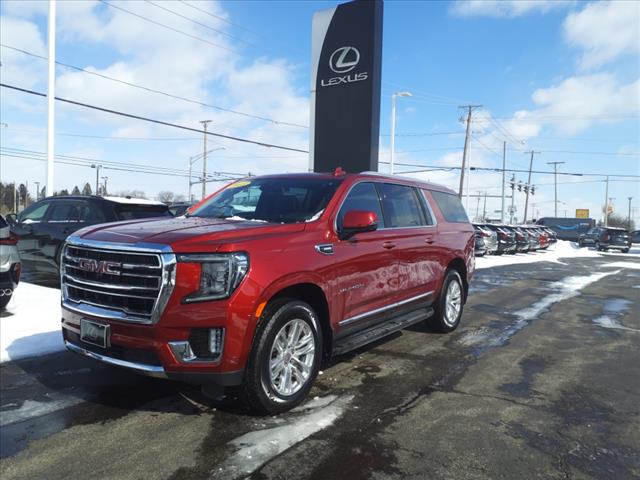 2023 GMC Yukon XL SLT