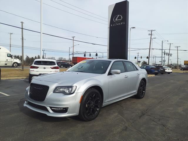 2023 Chrysler 300 Touring L
