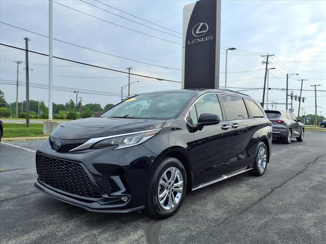 2022 Toyota Sienna XSE 7-Passenger