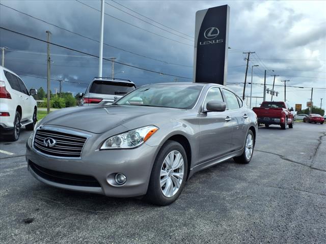 2011 INFINITI M37 x