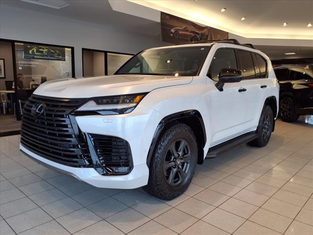 2025 Lexus LX 700h 