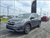 2021 Honda Pilot Touring w/Rear Captain's Chairs